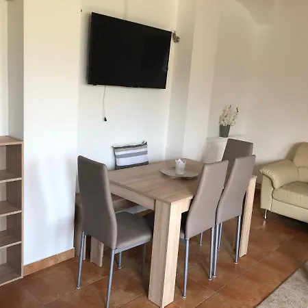 Daire Rodinny Apartman Boží Dar